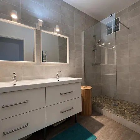 Villa Maison Familiale, Quartier Prise - 7 Pers. - Fr-1-474-299
